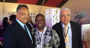 Burkina: Le brillant journaliste Morin YAMONGBE traverse le miroir et lance un journal en ligne ´ Wakat Sera ´