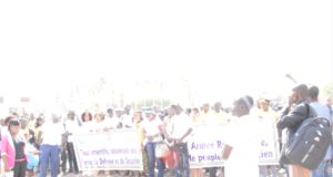 Ouagadougou: près de 800 personnes marchent pour « soutenir » l’armée victime de plusieurs attaques