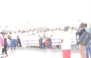 Ouagadougou: près de 800 personnes marchent pour « soutenir » l’armée victime de plusieurs attaques