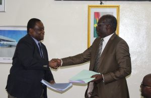 Direction d’Air Burkina : Abderahmane Berthé passe le flambeau à Blaise Sanou