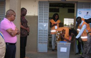 Elections municipales partielles au Burkina: le parti au pouvoir remporte plus de 400 sièges