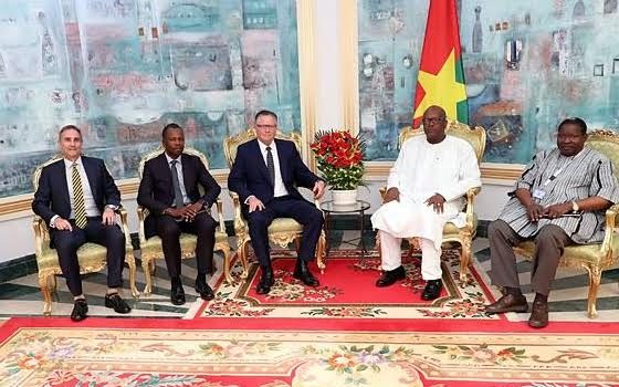 Burkina: La société minière IAMGOLD annonce la construction d’une centrale solaire hybride