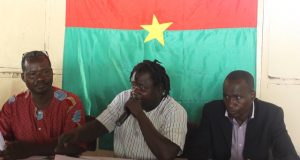 Grèves illimitées au Burkina: les manifestations « mettent à mal les revenus »