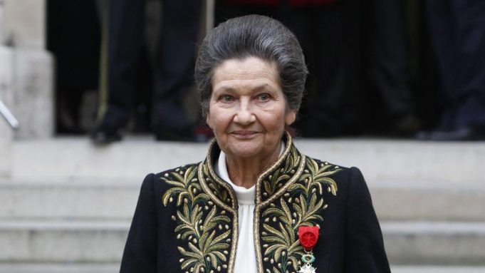 Décès de Simone Veil: une Immortelle est partie
