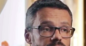 Laurent Bigot: «Tant qu’on attendra la solution de la France, il ne se passera rien!»