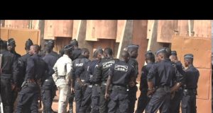 Burkina/services payés: Des policiers exigent le jugement des personnes incriminées dans le rapport d’enquête