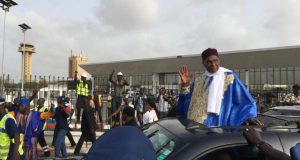 Législatives sénégalaises: L’ex-président Abdoulaye Wade de retour à Dakar pour battre campagne