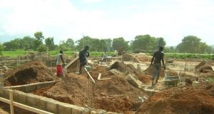 Chantiers du 11-Décembre à Gaoua: des ouvriers se plaignent du non-paiement des prestations