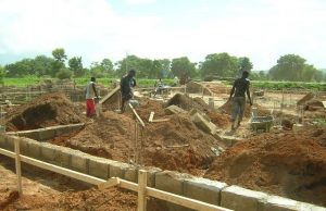Chantiers du 11-Décembre à Gaoua: des ouvriers se plaignent du non-paiement des prestations