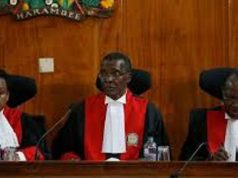Le Kenya entre deux feux