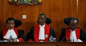 Le Kenya entre deux feux