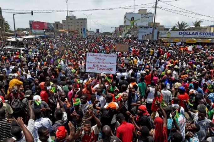 Togo: 8 petits mots qui peuvent mettre le feu au pays