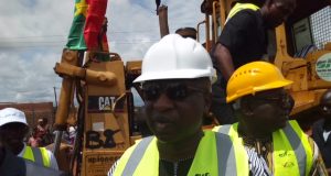 Bobo-Dioulasso: les travaux de bitumage des voix d’accès à l’INSSA lancés