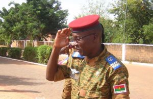 Armée burkinabè: le lieutenant-colonel Adam Néré prend la tête du Bataillon de commandement et de soutien