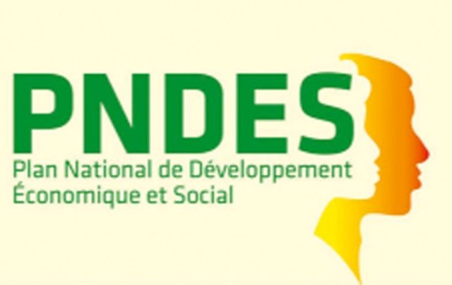 an-i-de-roch-kabore-pndes-reduire-l-incidence-de-la-pauvrete-a-moins-de-35-d-ici-a-2020_586443b92a5bf