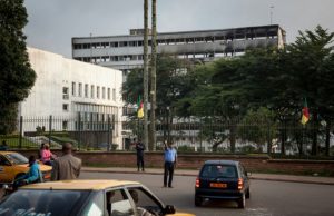 Cameroun: L’Assemblée nationale incendiée