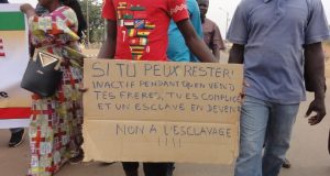 Traite des migrants: Le Burkina rappelle son ambassadeur, la Libye annonce l’ouverture d’une enquête