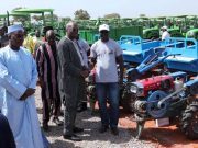 Burkina: Des agriculteurs bénéficient de plus de 400 tracteurs