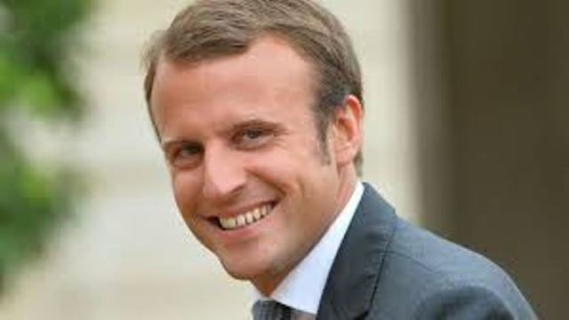macron photo