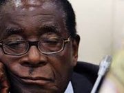 Mugabe regrette que l’Afrique du Sud l’ait laissé tomber (VOA)
