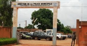Police municipale de Ouaga : le maire rend hommage à Sylvestre N’Do et son équipe