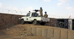 Mali: la Minusma repousse plusieurs attaques simultanées à Kidal (RFI)