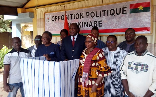 Des responsables de l'opposition présents à la prononciation du discours de voeux de nouvel an 2018 au siège du CFOP