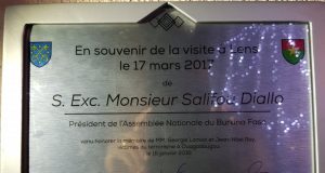 Suisse – Burkina: la Commune de Lens honore Salifou Diallo