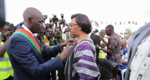 Burkina/Fête nationale: 940 personnes décorées à Kosyam