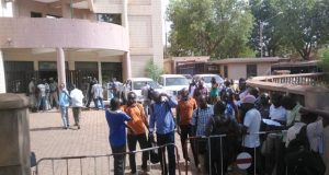 Burkina: les policiers radiés ne dorment pas!