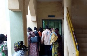 Ouagadougou: une militante MPP prise à partie par ses camarades