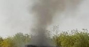Burkina : des populations à Bagaré incendient un car ayant tué un élève dans un accident