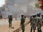 Guinée : Conakry paralysée par des heurts sociaux et politiques (Jeune Afrique)