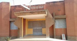 Sud-ouest du Burkina: une grève de 72H paralyse les mairies de la région