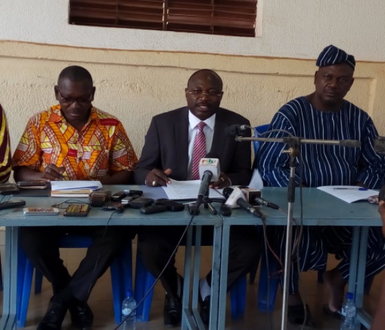 Les responsables du Congrès pour la démocratie et le progrès (CDP) à une conférence de presse à Ouagadougou