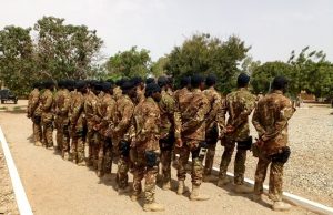 Mali: 43 personnes tuées, des individus en tenue militaire mis en cause