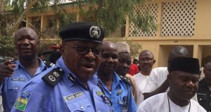 Au moins 15 morts dans des braquages de banques dans le centre du Nigeria (VOA Afrique)
