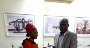 Kundé 2018 : Air Burkina offre deux billets d’avion à Awa Boussim