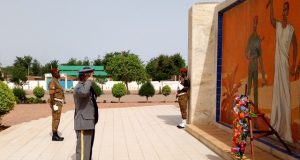 Mission de maintien de la paix: hommage aux casques bleus