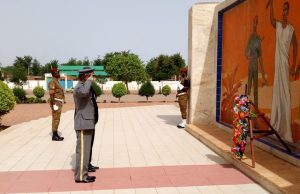 Mission de maintien de la paix: hommage aux casques bleus