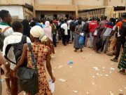 Dépôt des dossiers des concours de la Fonction publique: comme un jour de match au stade Issoufou Konombo