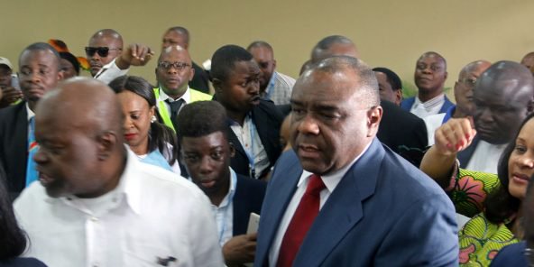 Jean-Pierre Bemba, juste après son arrivée à l'aéroport de Kinshasa, mercredi 1er août 2018. Ph REUTERS-Jean Robert N'Kengo
