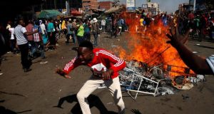 Zimbabwe: heurts à Harare entre partisans de l’opposition et forces de l’ordre