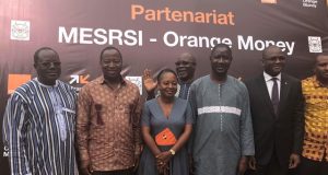 Universités publiques burkinabè: désormais les étudiants peuvent s’inscrire via Orange Money
