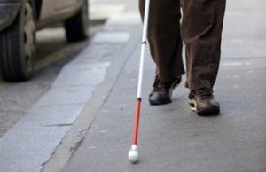 Burkina Faso: vite une solution pour ces aveugles qui marchent seuls en ville