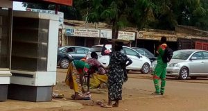 Commerce ambulant à Ouagadougou: « J’ai failli me faire violer » (vendeuse de gâteaux)