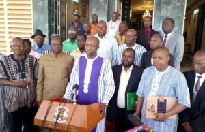 Situation sécuritaire au Burkina Faso : le gouvernement consulte l’opposition