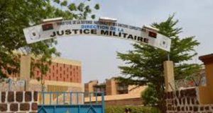 Procès du putsch manqué de 2015: des accusés portent plainte contre des magistrats de la justice militaire