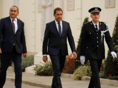 Remaniement en France: Castaner-Nuñez, un politique et un expert à l’Intérieur (RFI)
