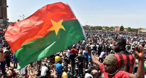 Insurrection populaire des 30 et 31 octobre: les travailleurs invités «à tirer correctement les leçons de cette lutte victorieuse»